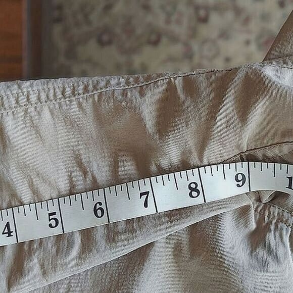 North Face nylon khaki midi hiking shorts Size 4 - Picture 13 of 15